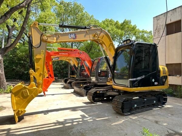 307 cat excavator