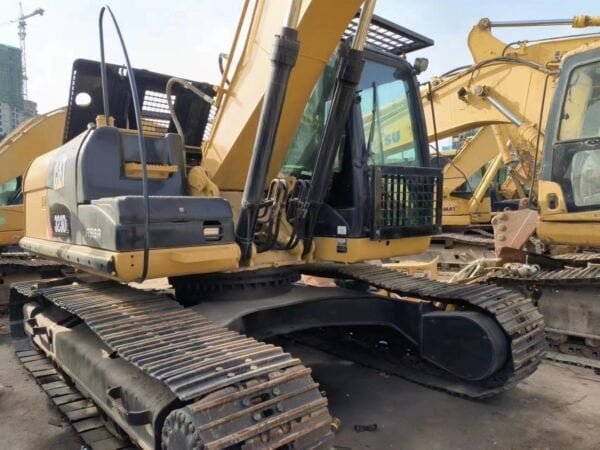 CAT 323