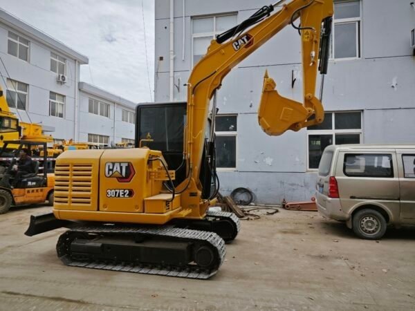 307 cat excavator