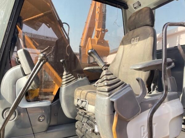 CAT 313
