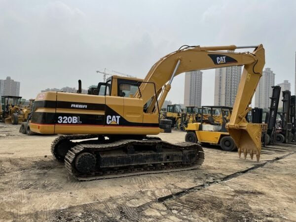 CAT 320BL