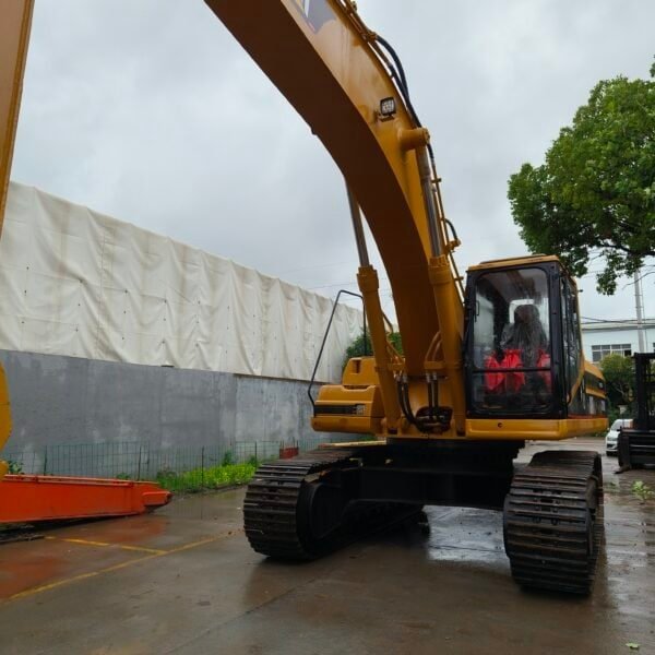 CAT 330BL