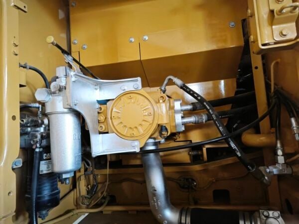 CAT 330GC