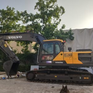 Volvo 240 Excavator