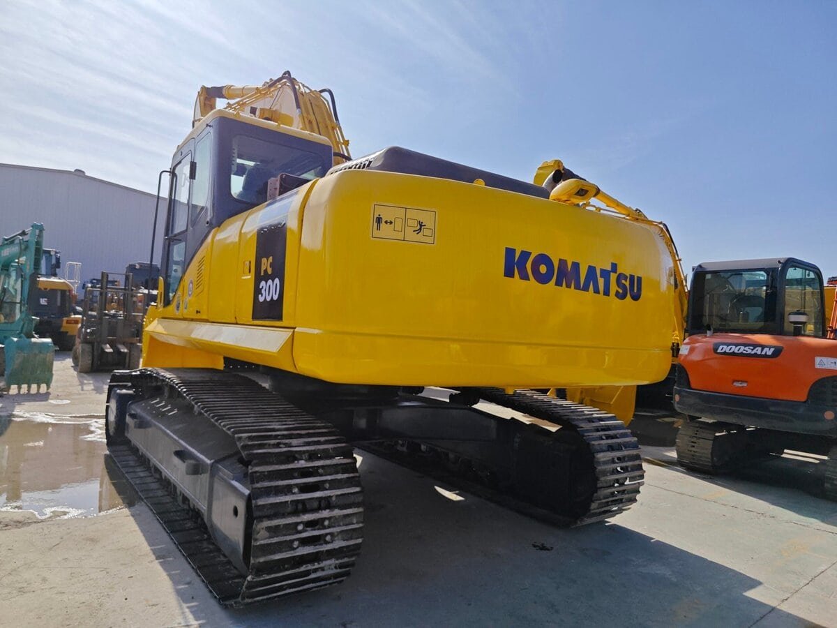 Used Komatsu PC 300 Hydraulic Excavator For Sale - China Machinary