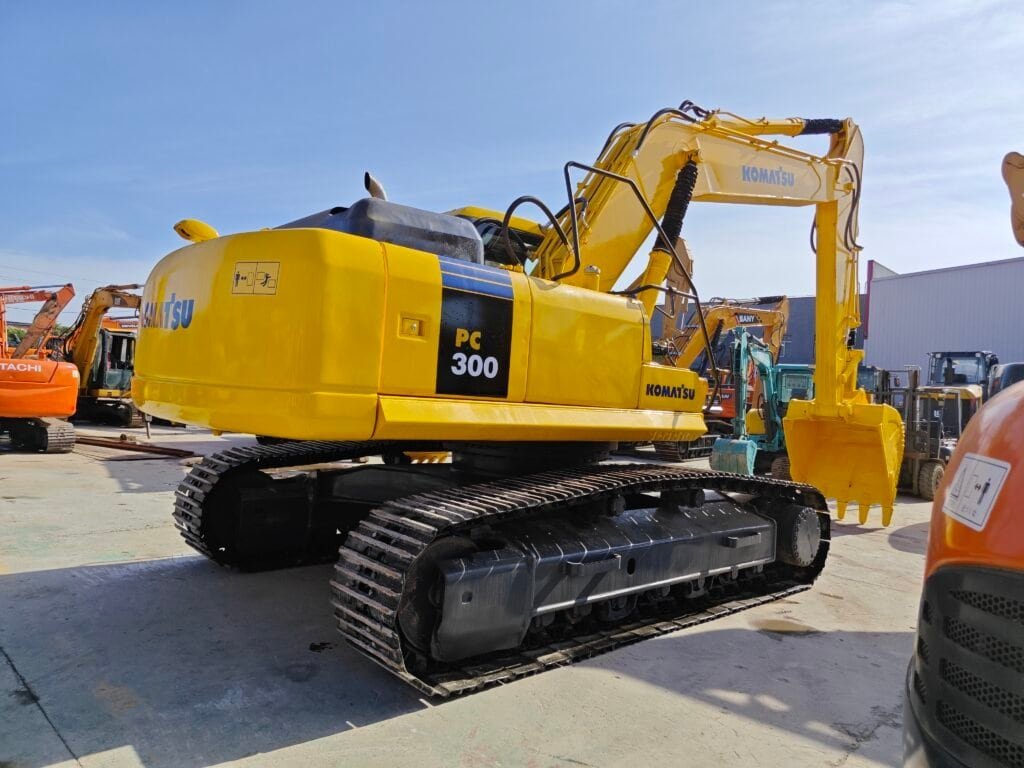 Used Komatsu Excavator for Sale | Second-Hand Excavators from HIXEN China, image size:1024x768