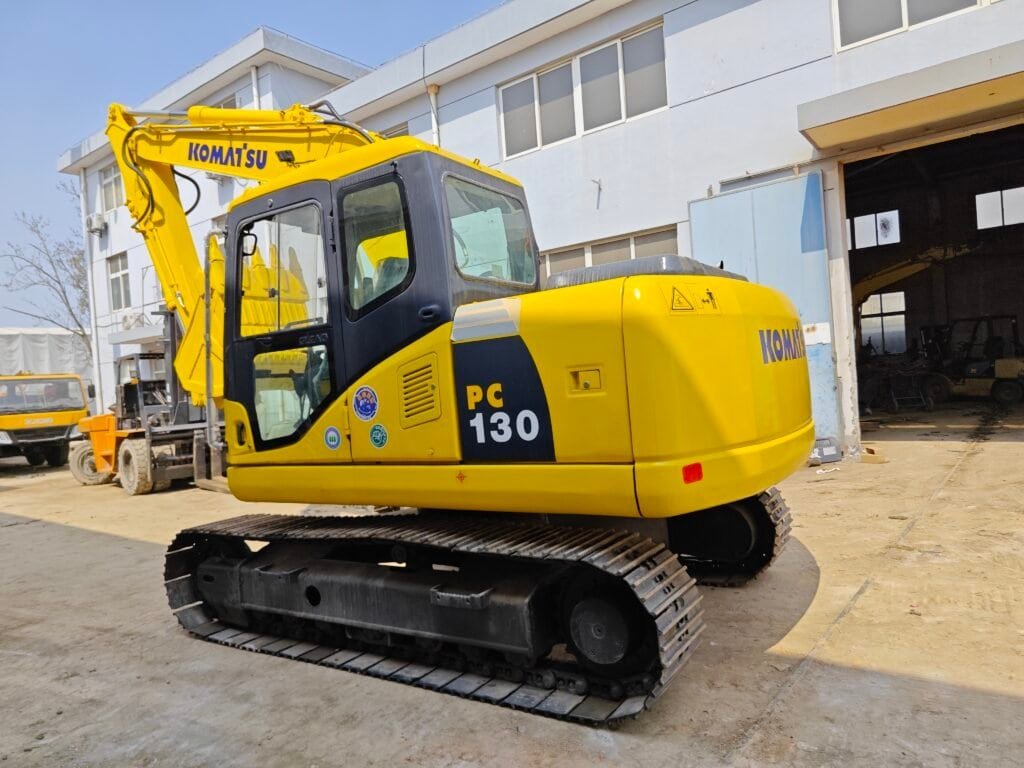 komatsu PC130