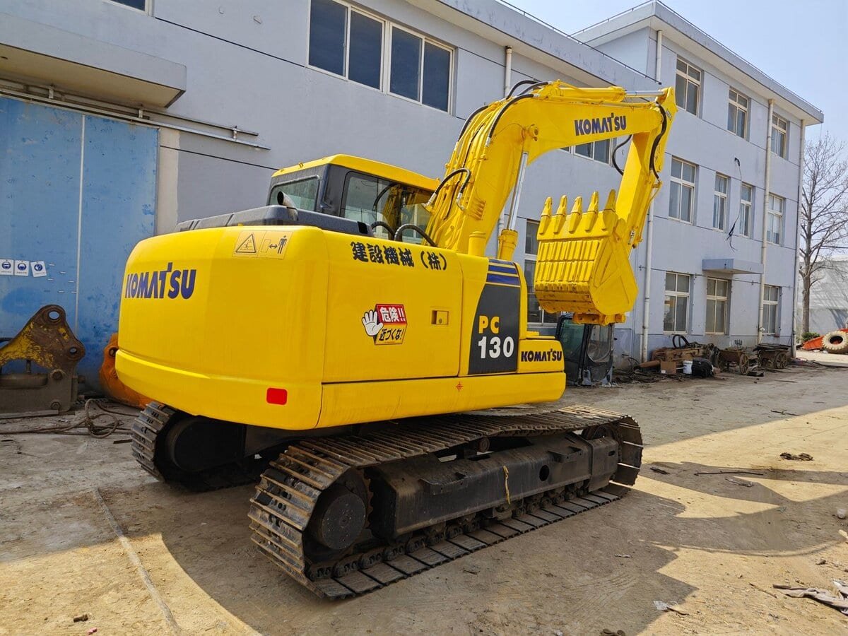 komatsu PC130
