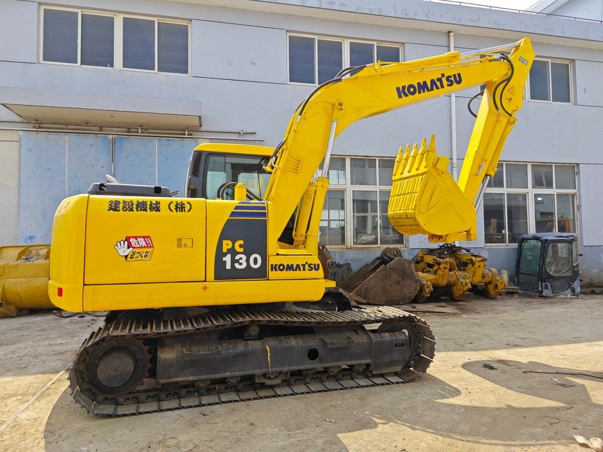 komatsu PC130