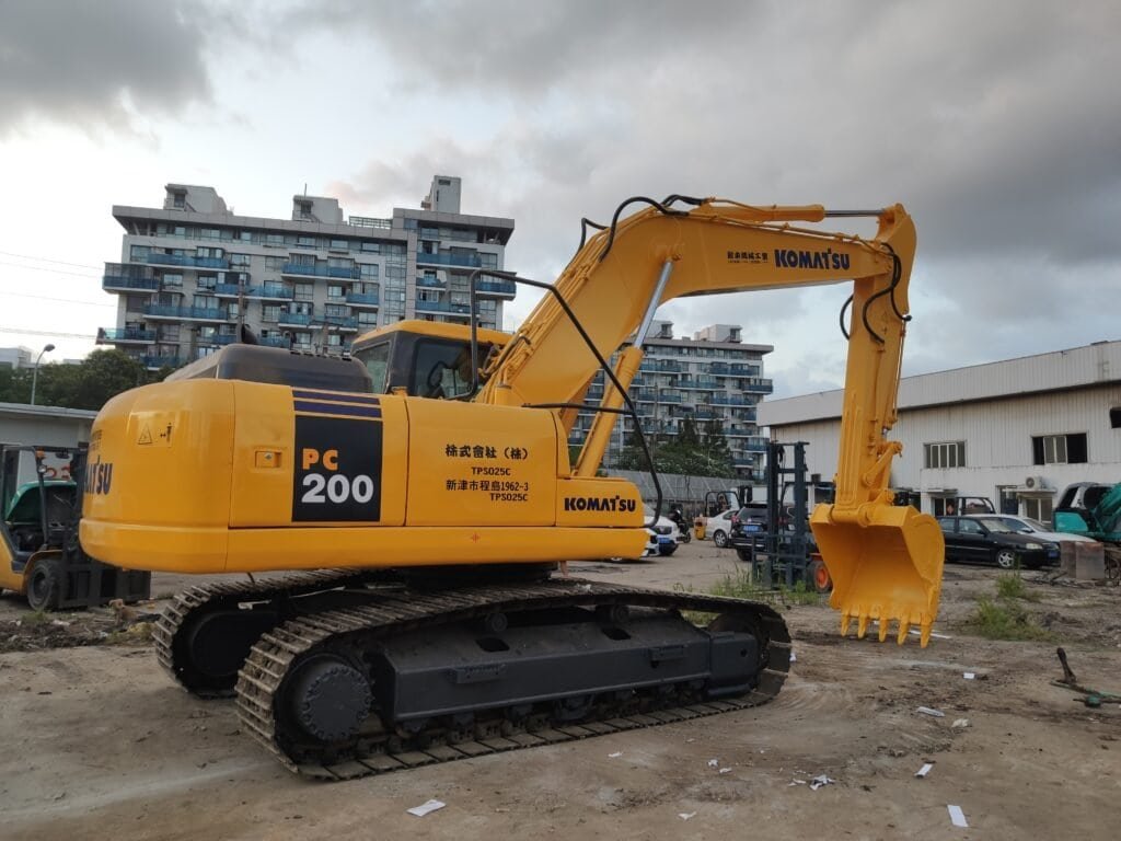 komatsu PC200 excavator